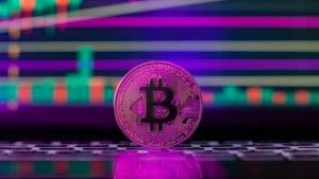 Bitcoin ($ 42k), Ethereum ($ 3k), Mana-prijsanalyses