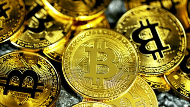 Bitcoin en Ethereum inch hoger, ZEC, SNX en THETA versnellen