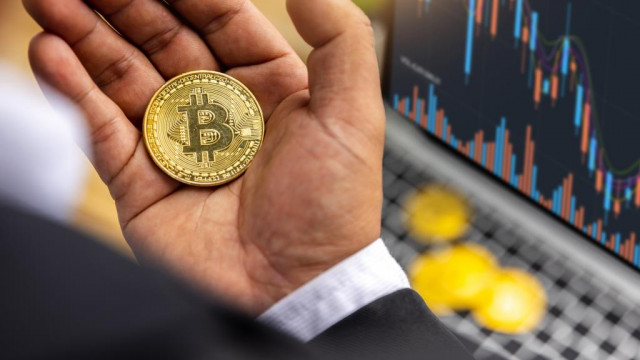 Bitcoin, Ethereum, Dogecoin omlaag gesleept door stijgende Amerikaanse inflatie - waarom zijn cryptohandelaren nog steeds bullish in onzekere tijden?