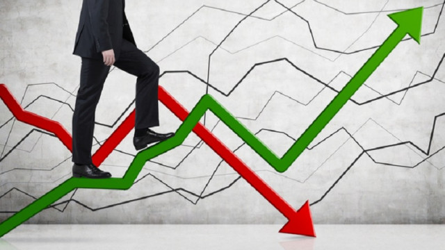 Bitcoin, Ethereum en Major Altcoins verminderen winsten, THETA en SLP Rally