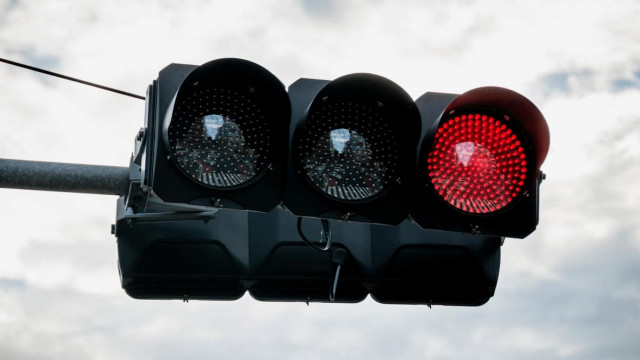 Bitcoin zakt onder $30K, Solana zakt 12% te midden van nieuwe stroomstoringen (Market Watch)