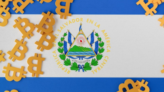De bitcoin-adoptie van El Salvador en zijn crypto-liefhebbende president Nayib Bukele dragen bij aan de kredietverlaging van het land bij Fitch