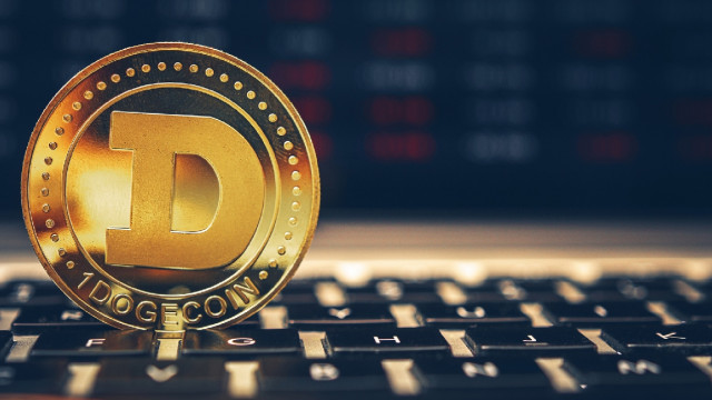 Dogecoin-prijsanalyse: DOGE positief voor $ 0,1380