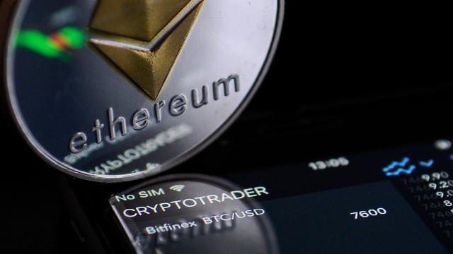 Ethereum vreesde om $2500-niveaus opnieuw te bezoeken, hoe zal ETH een bearish maandelijkse afsluiting opnemen?