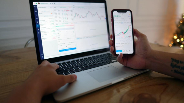 Polkadot-prijsanalyse: DOT richt zich op weerstand van $ 28,47 na 10 procent te zijn gestegen