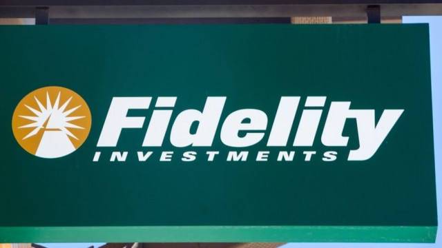 Sen. Elizabeth Warren zet vraagtekens bij Fidelity's BTC-opname in 401(K)-plannen